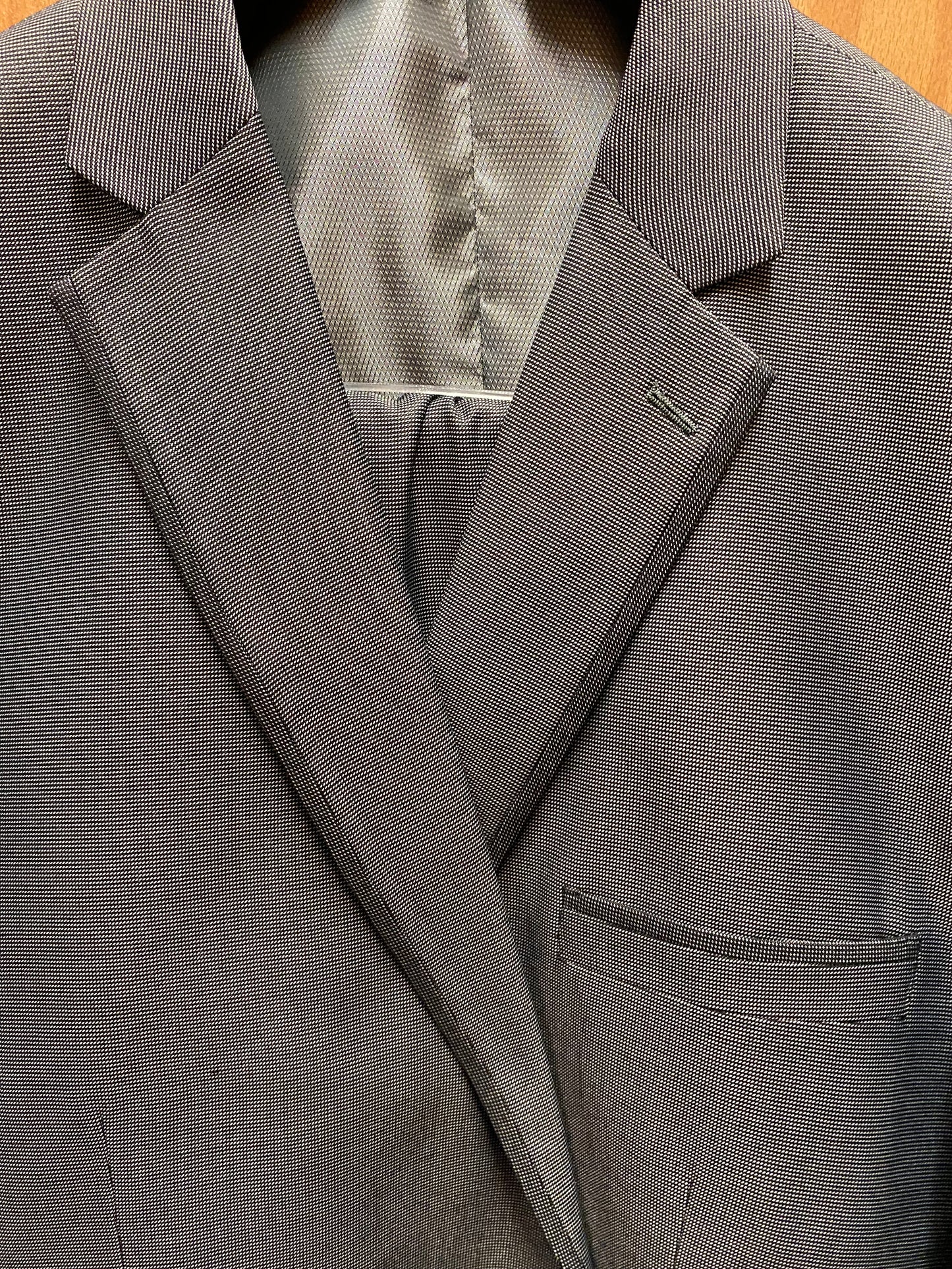 Vinci Gray Houndstooth 3-Piece Modern Fit Suit