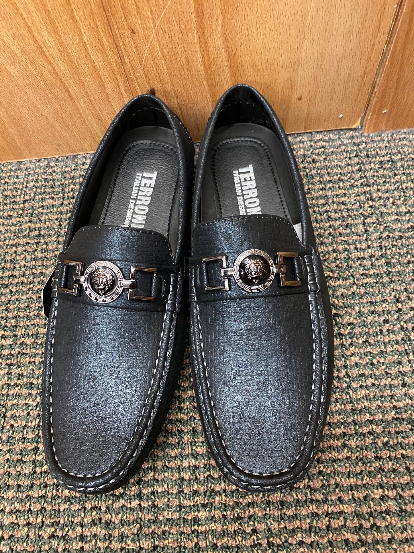 Terroni Italian Design Black Slip-on Mens Dress/Driver Shoe with Lionhead Buckle