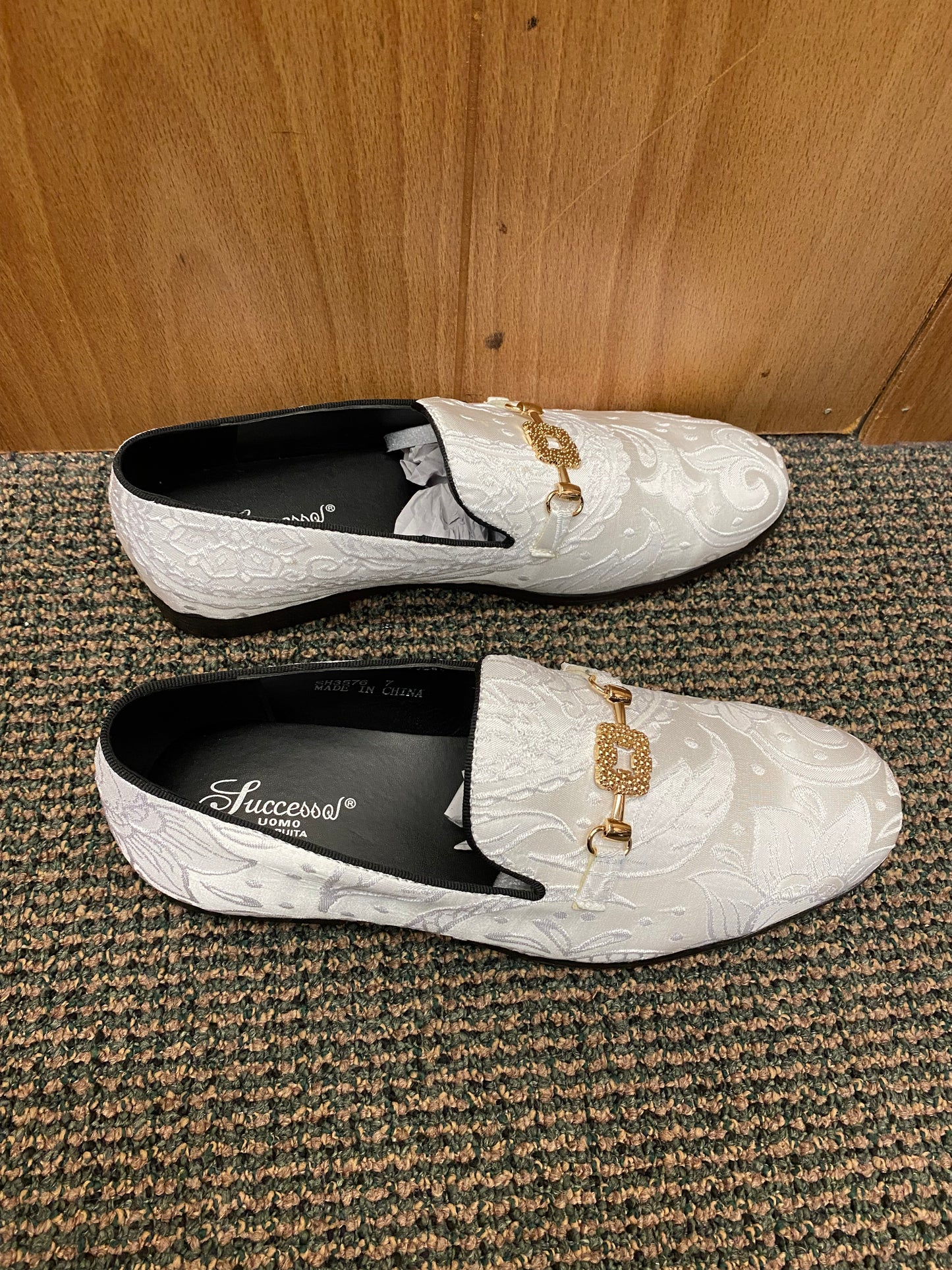 Successos White Floral/Paisley Print with gold buckle Slip-on Men's Red Bottom Dress Shoes Size 7-15