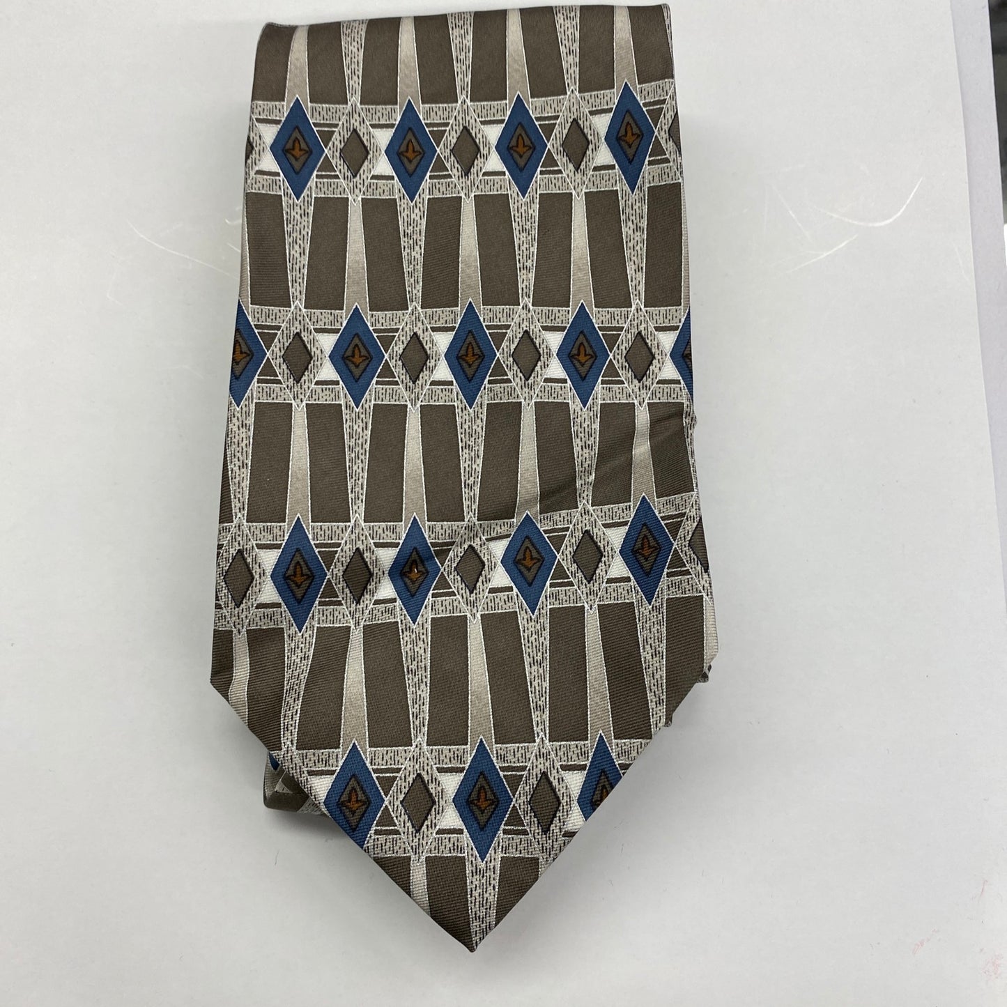 100% silk made in USA 🇺🇸 Tie